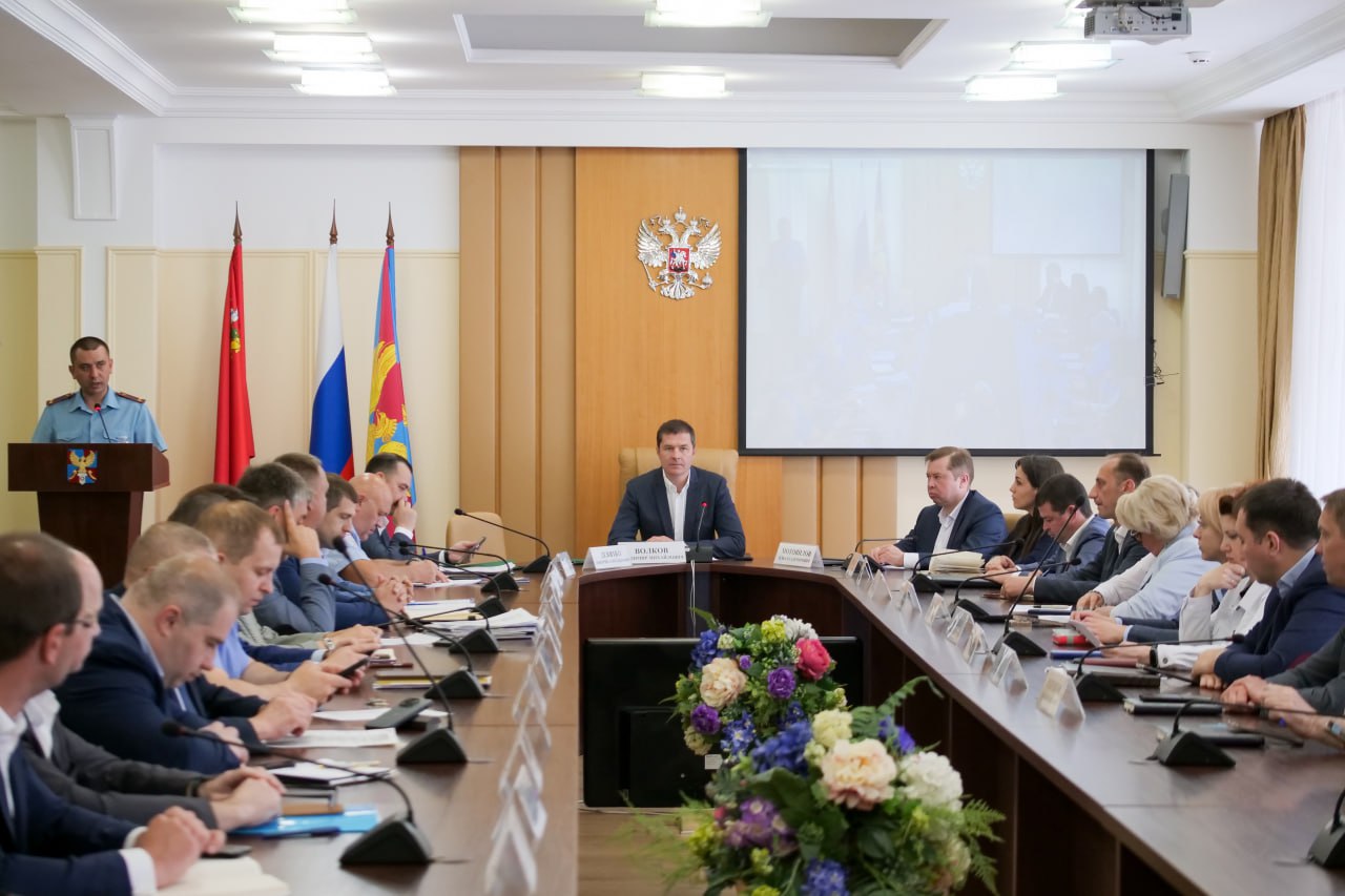 Владимир Волков провел оперативное совещание в Люберцах | 30.05.2023 |  Люберцы - БезФормата